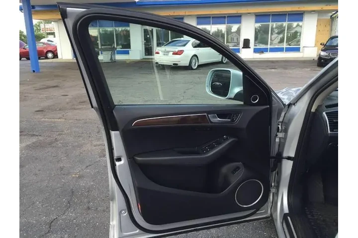 2011 Q5 2.0T quattro Premium image 10