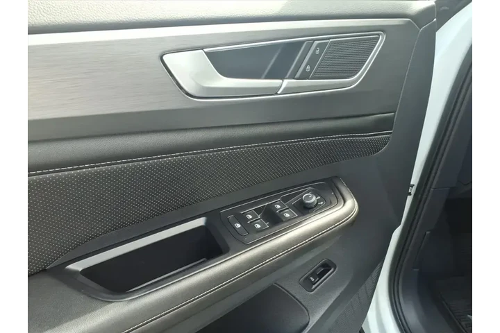 $31900 : Volkswagen Atlas Cross Sport image 4