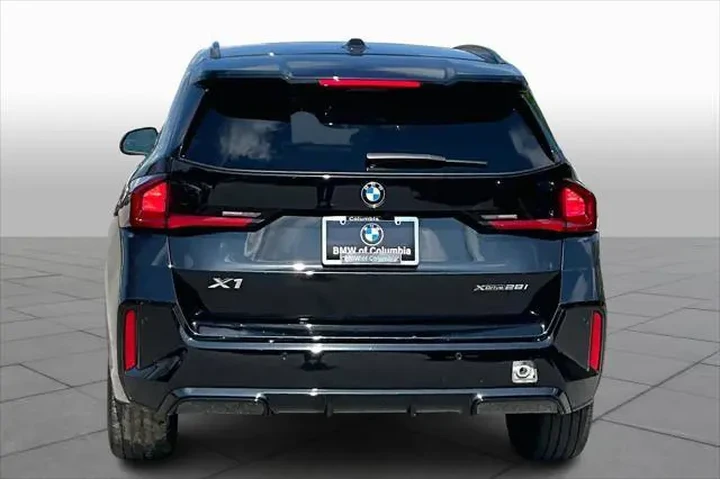 $35498 : BMW X1 2025 AWD xDrive28i 4d image 4