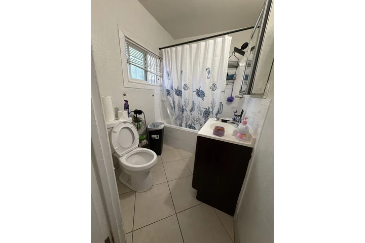 $850 : RENTO CUARTO EN LOS ANGELES image 2