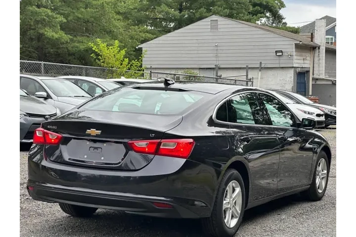 $14990 : 2023 Malibu LT image 8