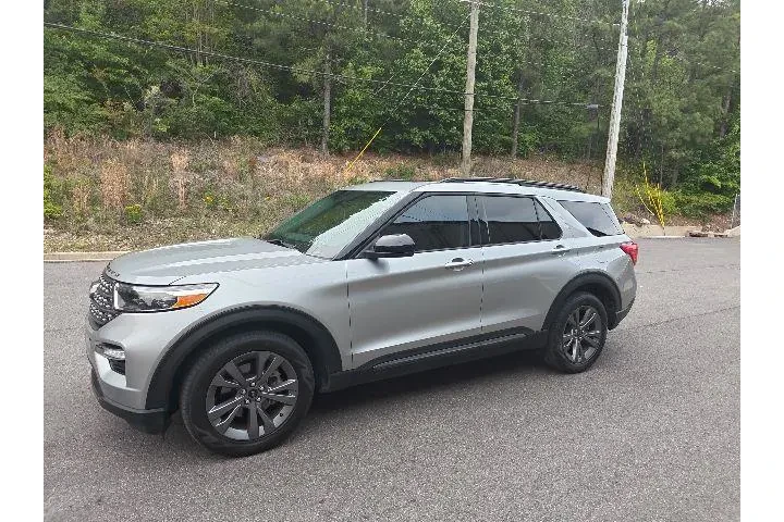 $29499 : Ford Explorer 2023 XLT 4dr S image 6