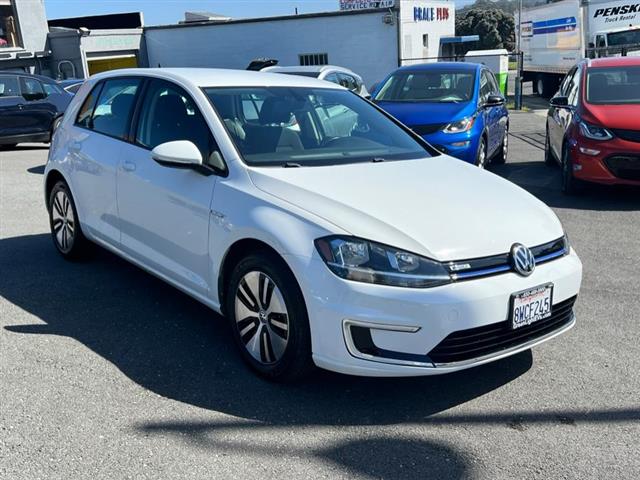 $12900 : Used 2018 e-Golf SE for sale image 3