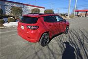 $27000 : PRE-OWNED 2022 JEEP COMPASS ( thumbnail