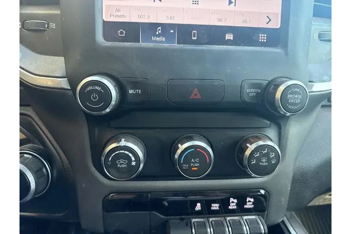 $29498 : Ram 1500 2022 4x2 Big Horn 4 image 10