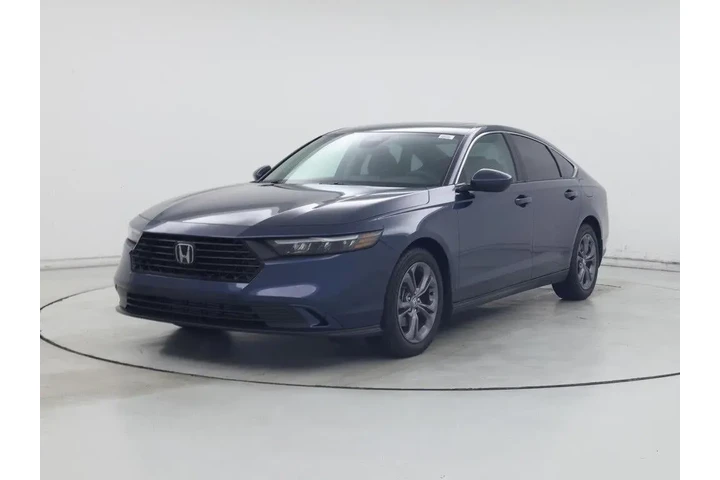 $27998 : Honda Accord 2024 EX 4dr Sed image 4