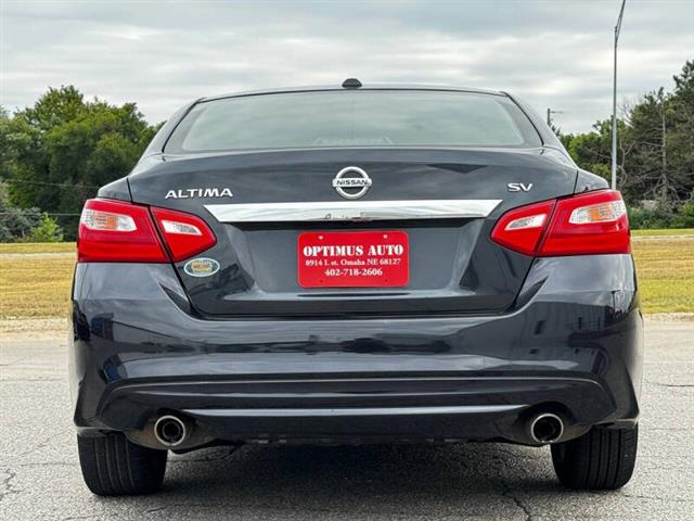 $10990 : 2017 Altima 2.5 SV image 7