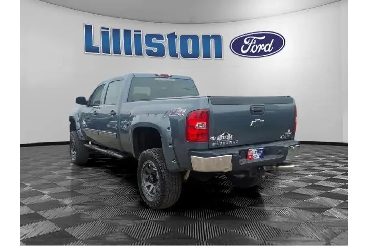 $32237 : Chevrolet Silverado 2500HD 2 image 5