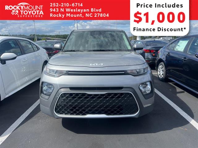 $16991 : PRE-OWNED 2022 KIA SOUL LX image 3