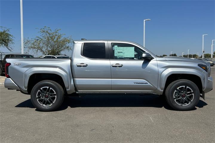 $49874 : New 2024 Tacoma TRD Sport Dou image 3