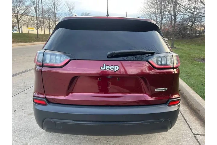 $10997 : 2019 Cherokee Latitude image 5