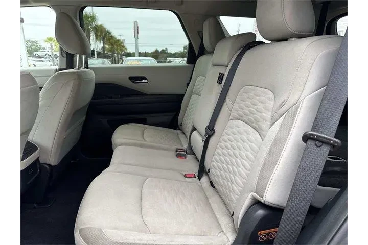 $23800 : Nissan Pathfinder 2022 SV 4d image 8