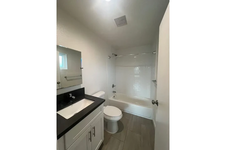 $2995 : Modern 3BD 2BT available image 7