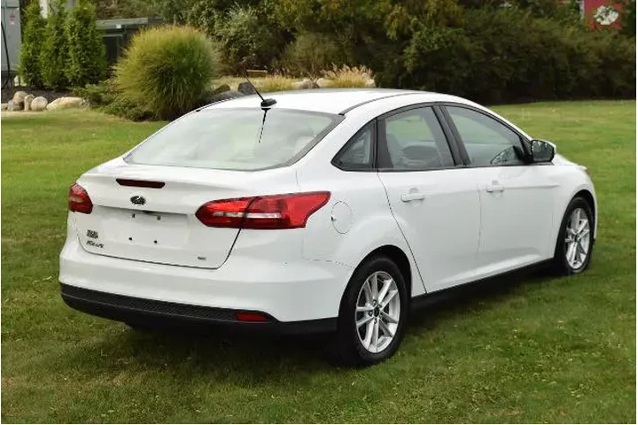 $8250 : Ford Focus 2016 SE 4dr Sedan image 7