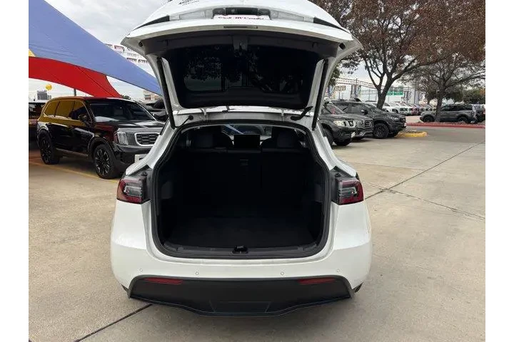 $27444 : Tesla Model Y 2020 AWD Long image 7