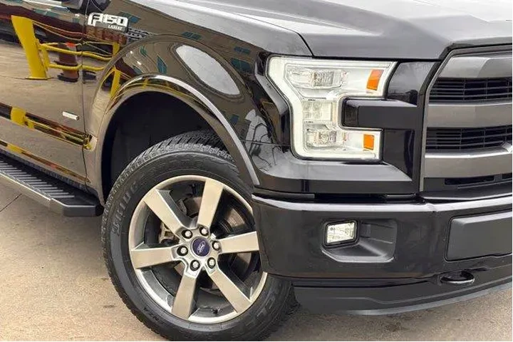 $28977 : Ford F-150 2016 4x4 Lariat 4 image 3