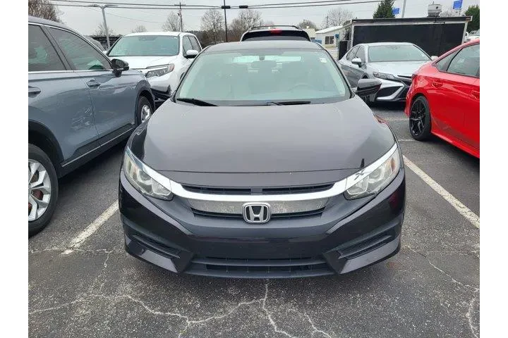 $13750 : Honda Civic 2018 LX 4dr Seda image 2