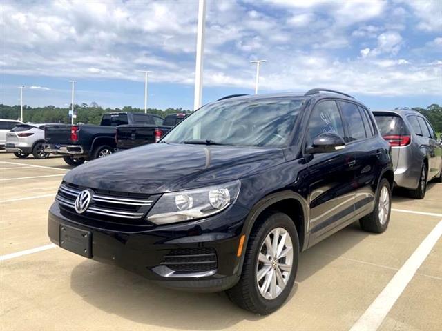 $13509 : 2017 Tiguan S image 3