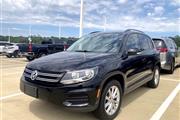 $13509 : 2017 Tiguan S thumbnail