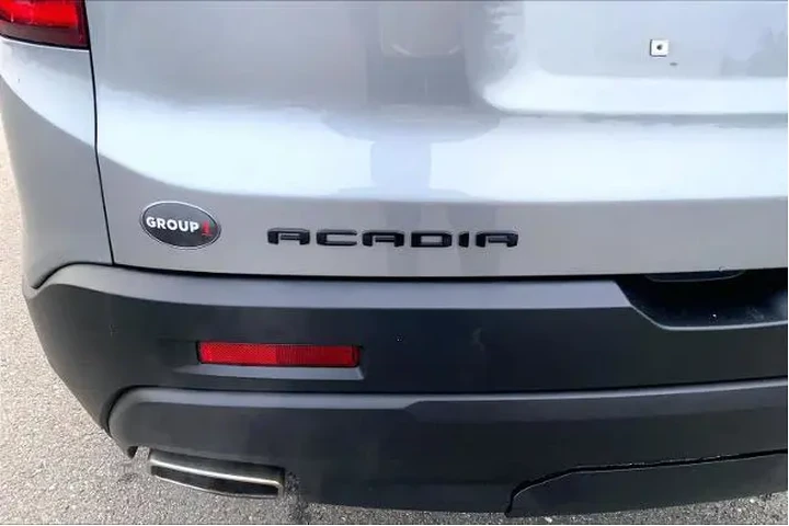 $26700 : GMC Acadia 2023 4x4 SLE 4dr image 9