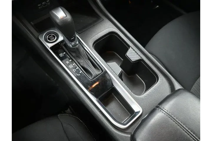 $14246 : Nissan Sentra 2023 SV 4dr Se image 6