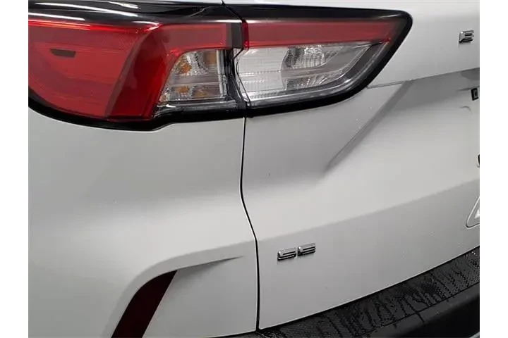 $19988 : Ford Escape 2022 AWD SE 4dr image 9