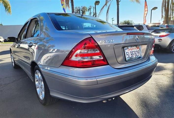 $10995 : 2005 Mercedes-Benz C-Class image 4