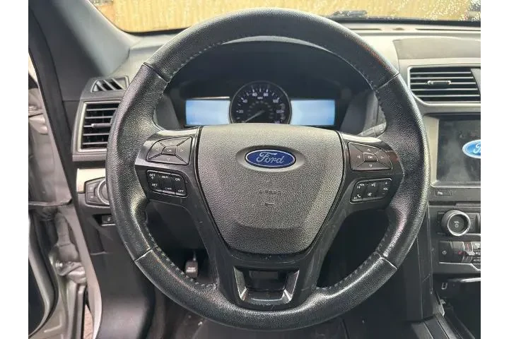 $19220 : Ford Explorer 2018 XLT 4dr S image 10