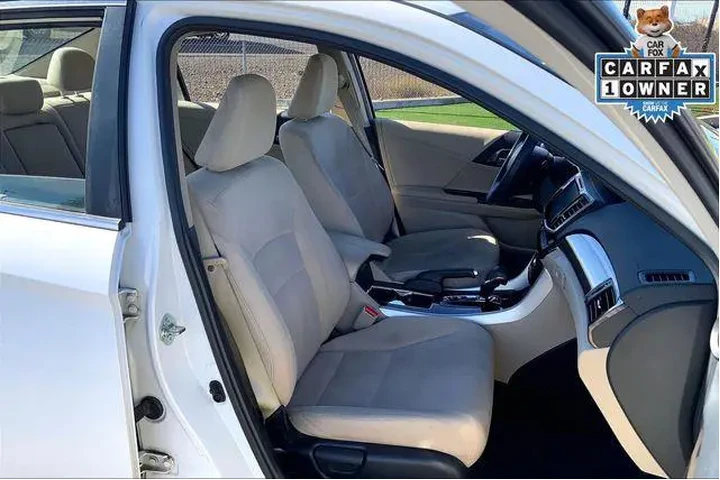 $20985 : Honda Accord 2017 EX 4dr Sed image 7