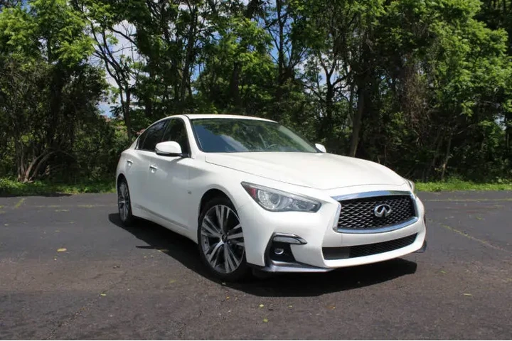 2019 Q50 3.0T Sport image 3