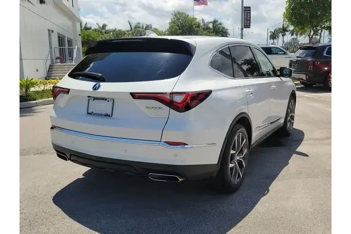 $31990 : Acura MDX 2023 4dr SUV w/Tec image 6