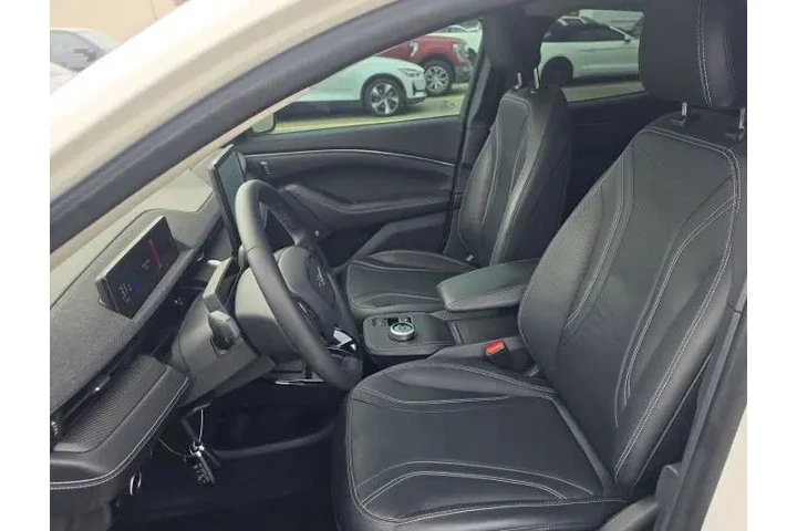 $33000 : Ford Mustang Mach-E 2023 Pre image 5