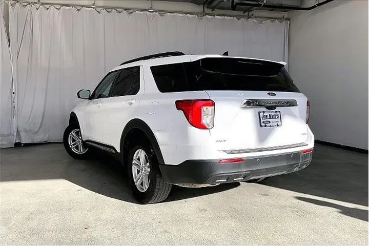 $23831 : Ford Explorer 2022 AWD XLT 4 image 5