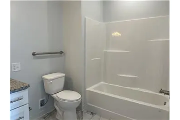 $1500 : Rental property with 2 bedro image 6