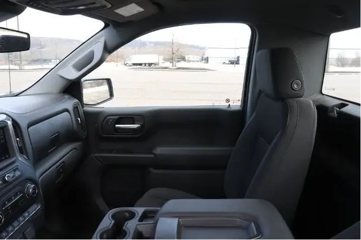 $27950 : Chevrolet Silverado 1500 202 image 10