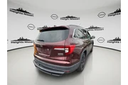 $30990 : Honda Pilot 2022 AWD SE 4dr thumbnail