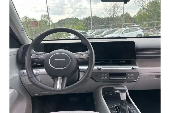 $23916 : Hyundai KONA 2025 AWD SEL 4d image 8