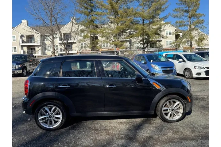 $8550 : 2013 MINI Countryman Cooper image 9