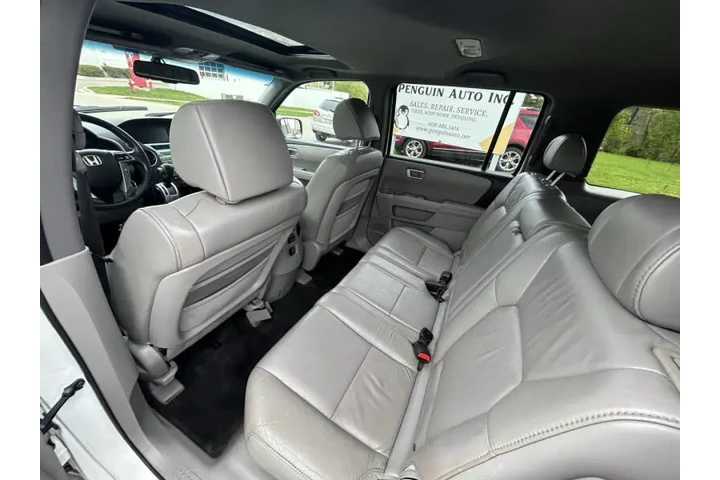 $7490 : 2011 Pilot EX-L w/Navi image 10