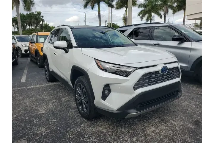 $34990 : Toyota RAV4 Hybrid 2024 AWD image 2