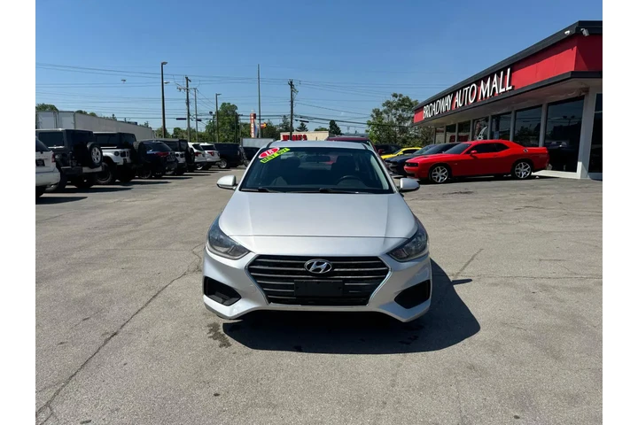 $6980 : 2018 Accent SE Sedan Manual image 7