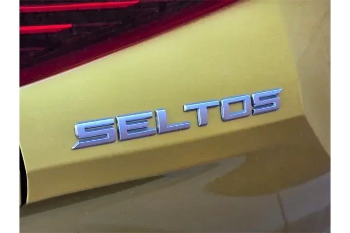 $20455 : Kia Seltos 2023 S 4dr SUV image 5