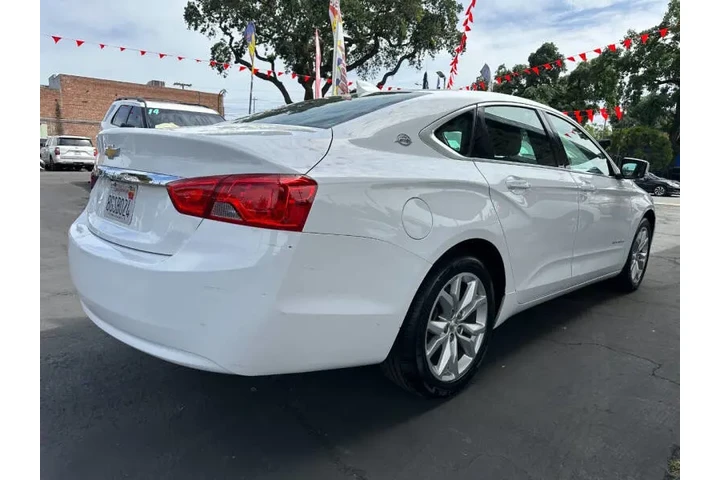 2018 Impala LT image 5