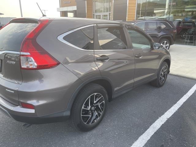 $22998 : PRE-OWNED 2016 HONDA CR-V SE image 5