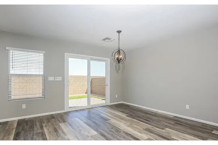 $1600 : HOUSE FOR RENT IN LAS VEGAS image 10