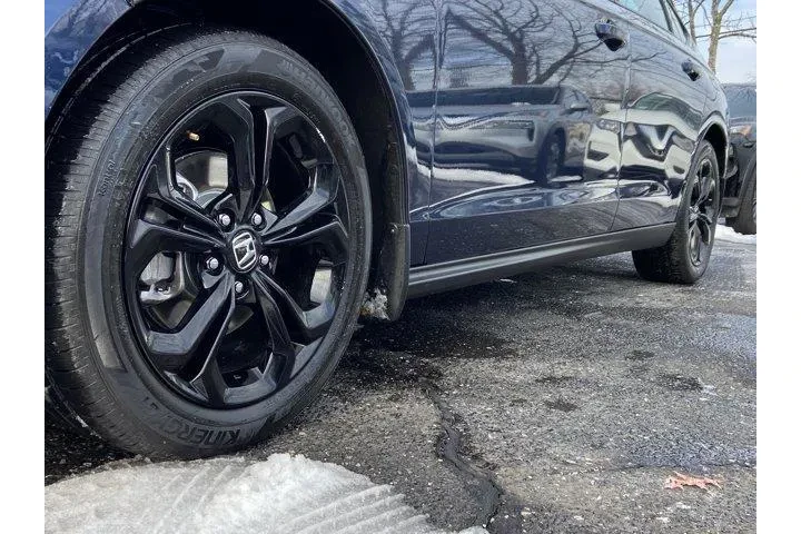 $25805 : Honda Accord 2025 SE 4dr Sed image 9