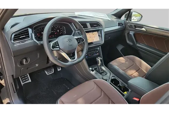 $32104 : Volkswagen Tiguan 2024 AWD S image 9