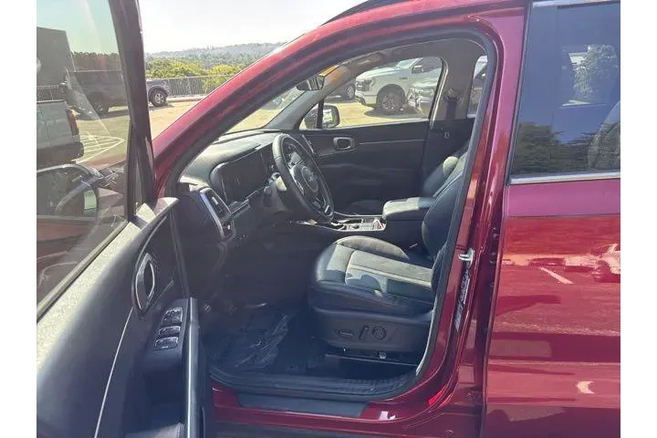 $21490 : Kia Sorento 2022 S 4dr SUV image 9