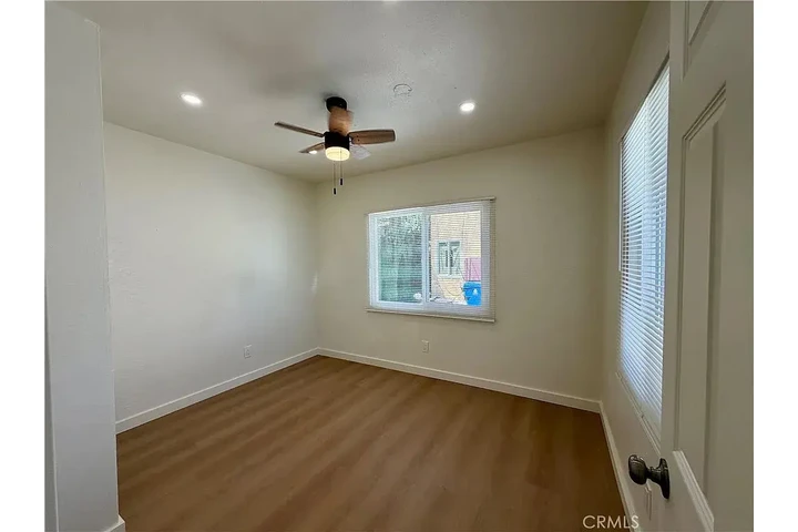 $800 : Home...Los Angeles, CA image 4