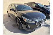 $9976 : Hyundai ELANTRA GT 2018 4dr thumbnail